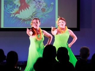 Puakea Hayashi�@�с@���m�q�i�����j�@Kilinoe Takahashi�@�����@���K�i�E���j